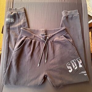 Supply Demand NYC Joggers Sweatpants Mens XL black Drawstring Graphic Logo